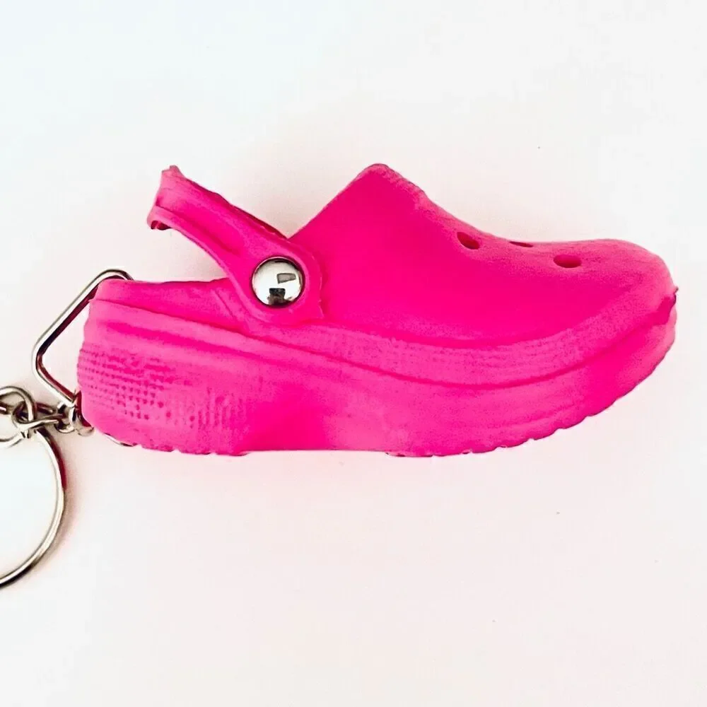 NWT Gorgeous Hot Pink Plastic & Silver hardware Metal Sandals Keyring Key holder